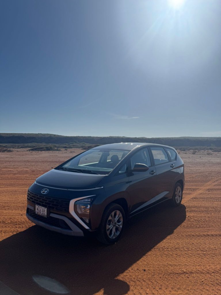 Hyundai Stargazer aluguel de carros em Curaçao