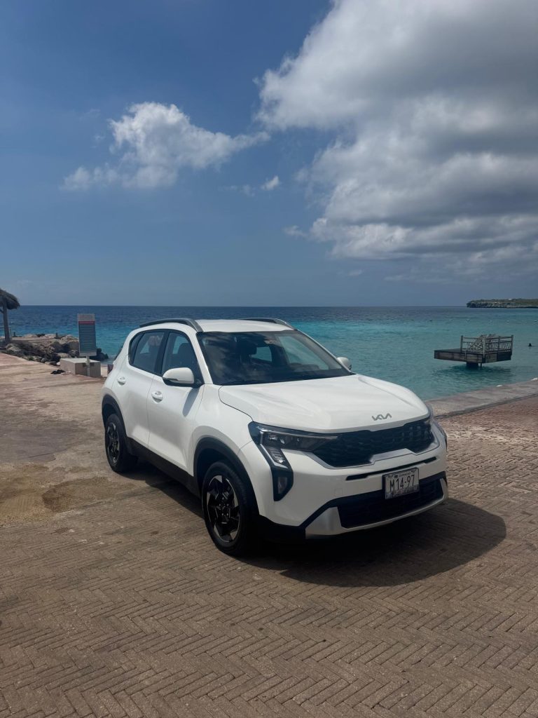 Kia Sonet Alquiler de coches en Curazao