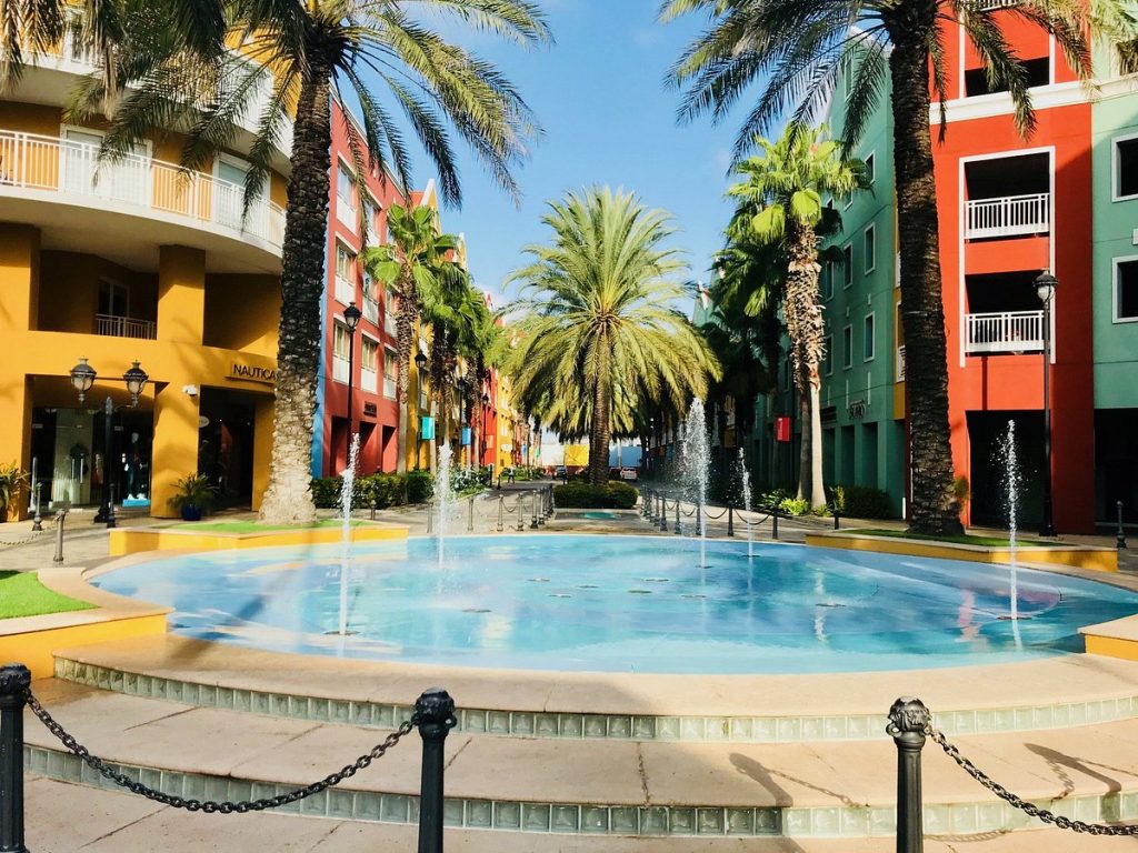 Curacao Renaissance mall rent a car